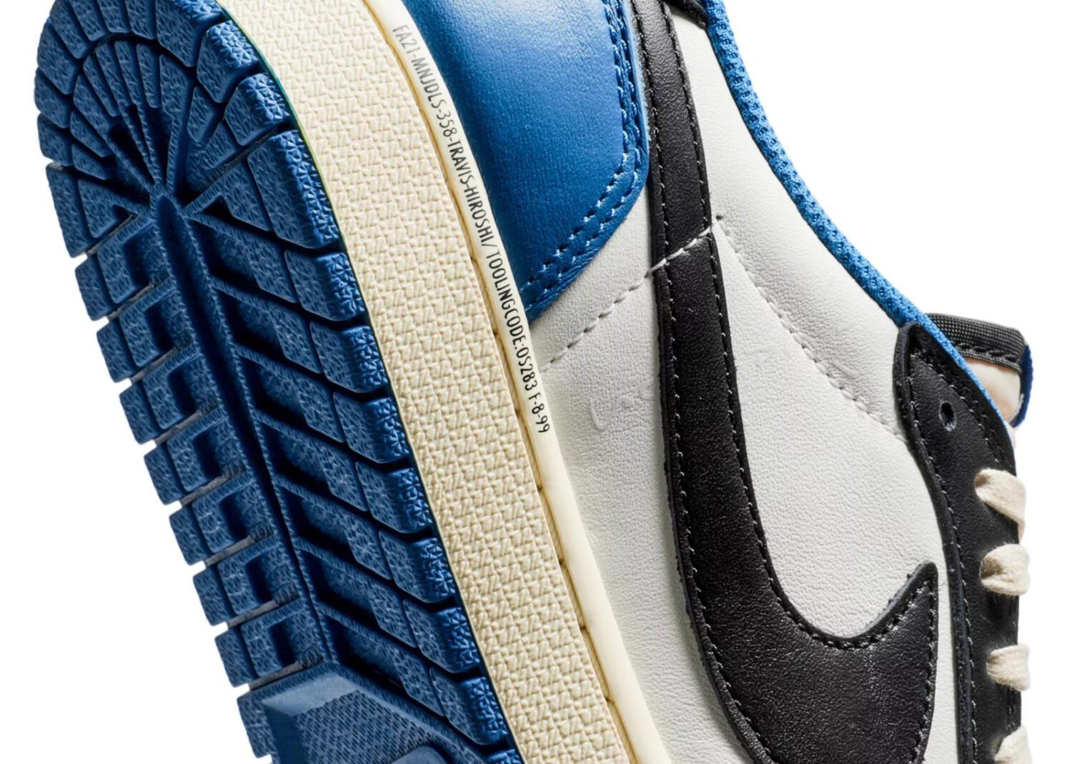 nike air jordan 1 low fragment x travis scott