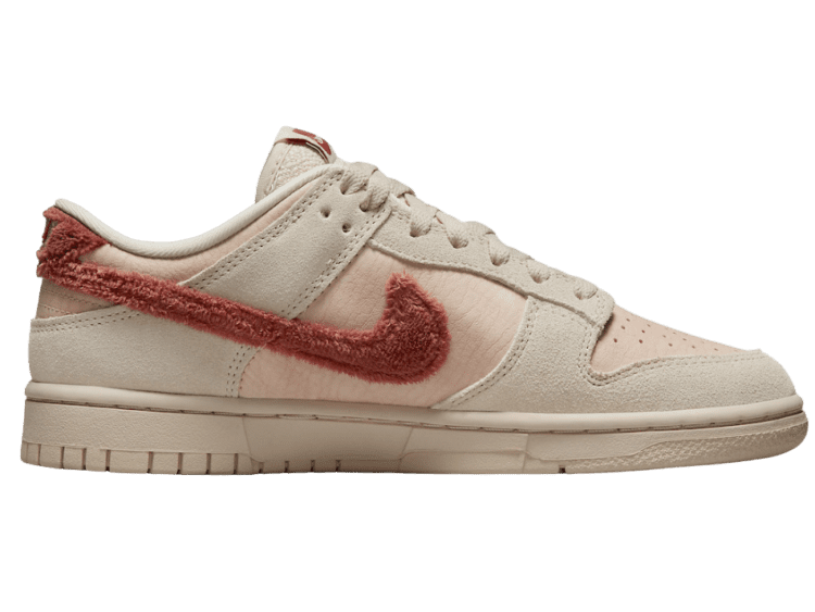 nike dunk low terry swoosh (w)