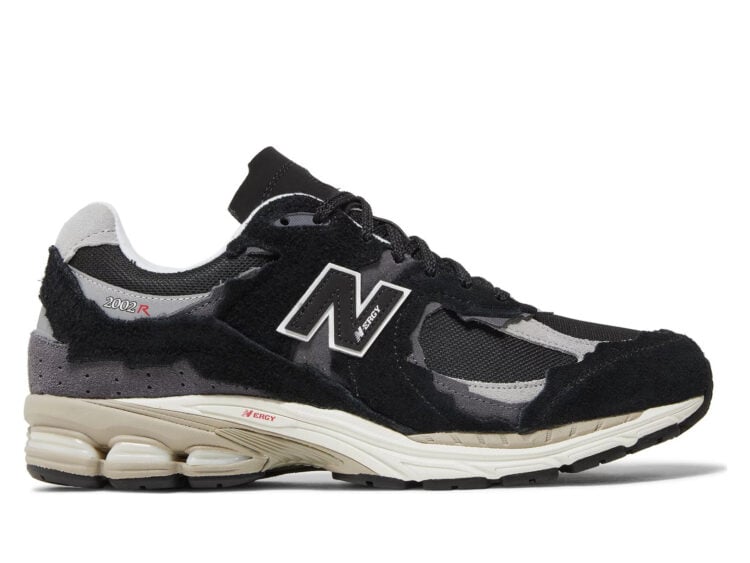 new balance 2002r protection pack black grey