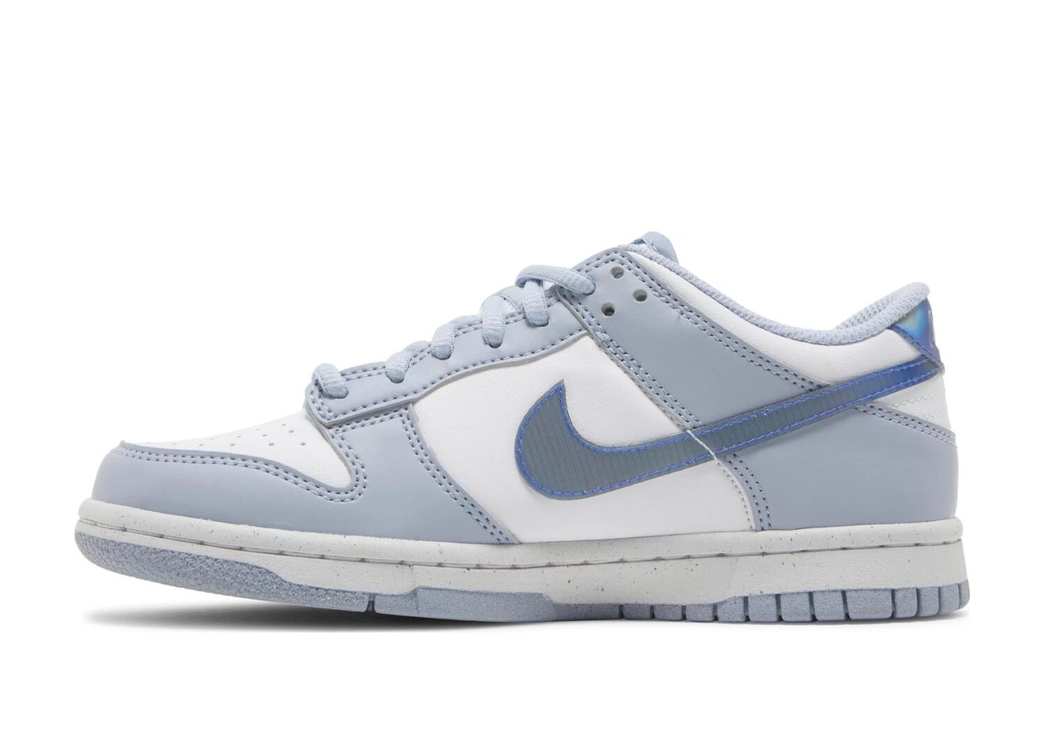 nike dunk low next nature blue whisper iridescent (gs)2