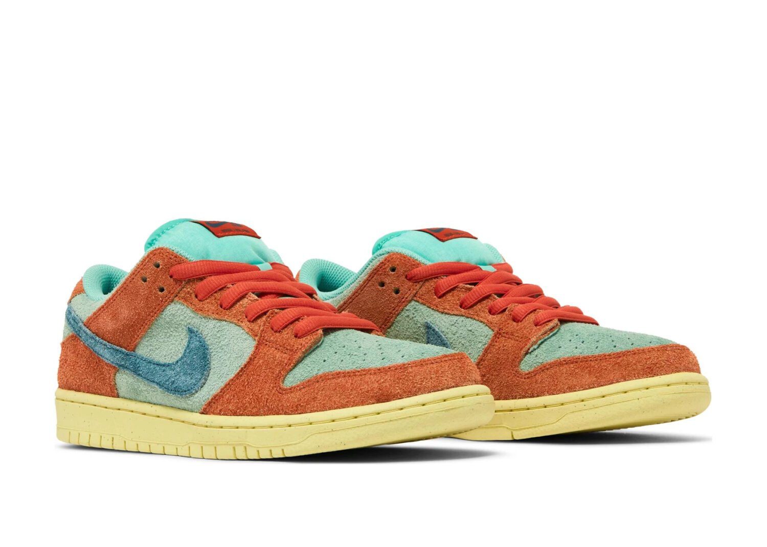 nike sb dunk low orange emerald rise5