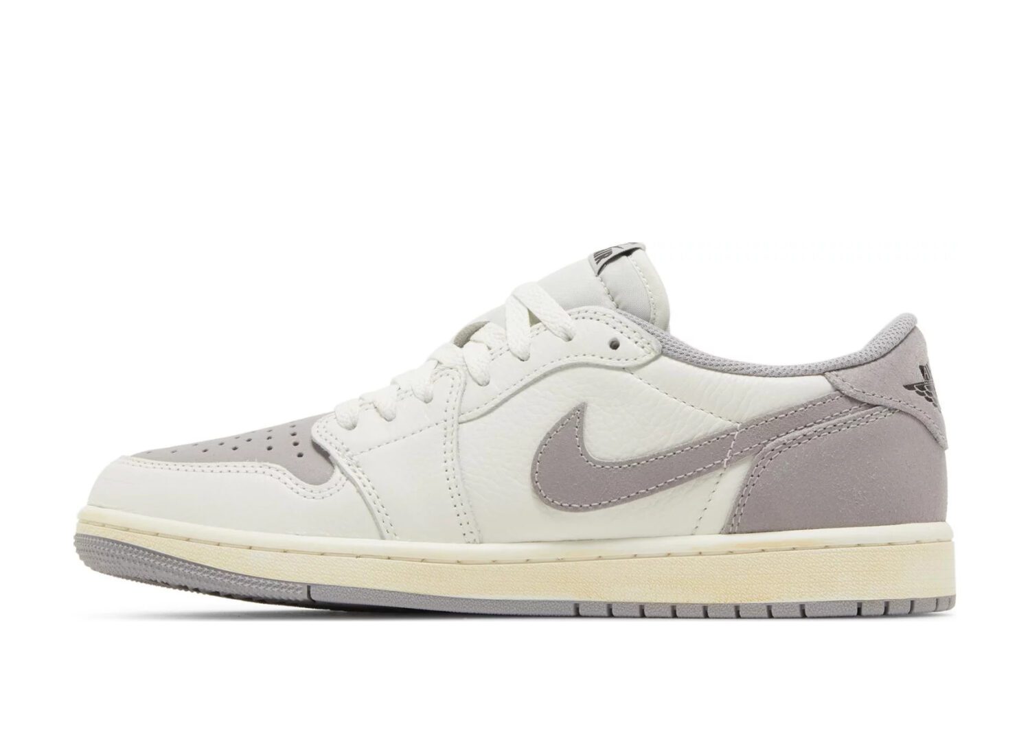 nike air jordan 1 retro low og atmosphere grey2