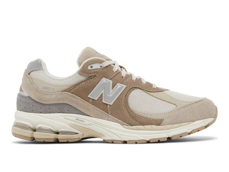 new balance 2002r driftwood sandstone