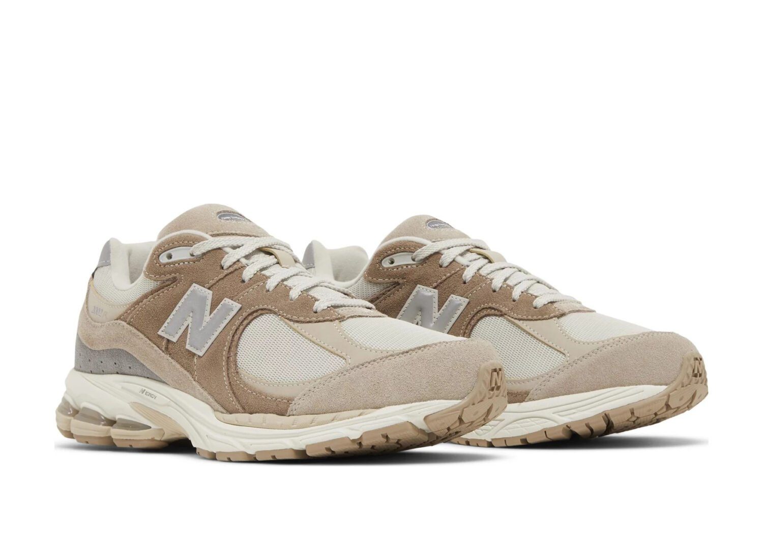 new balance 2002r driftwood sandstone5