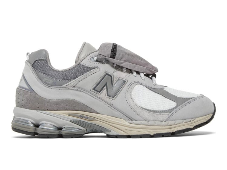 new balance 2002r grey pocket
