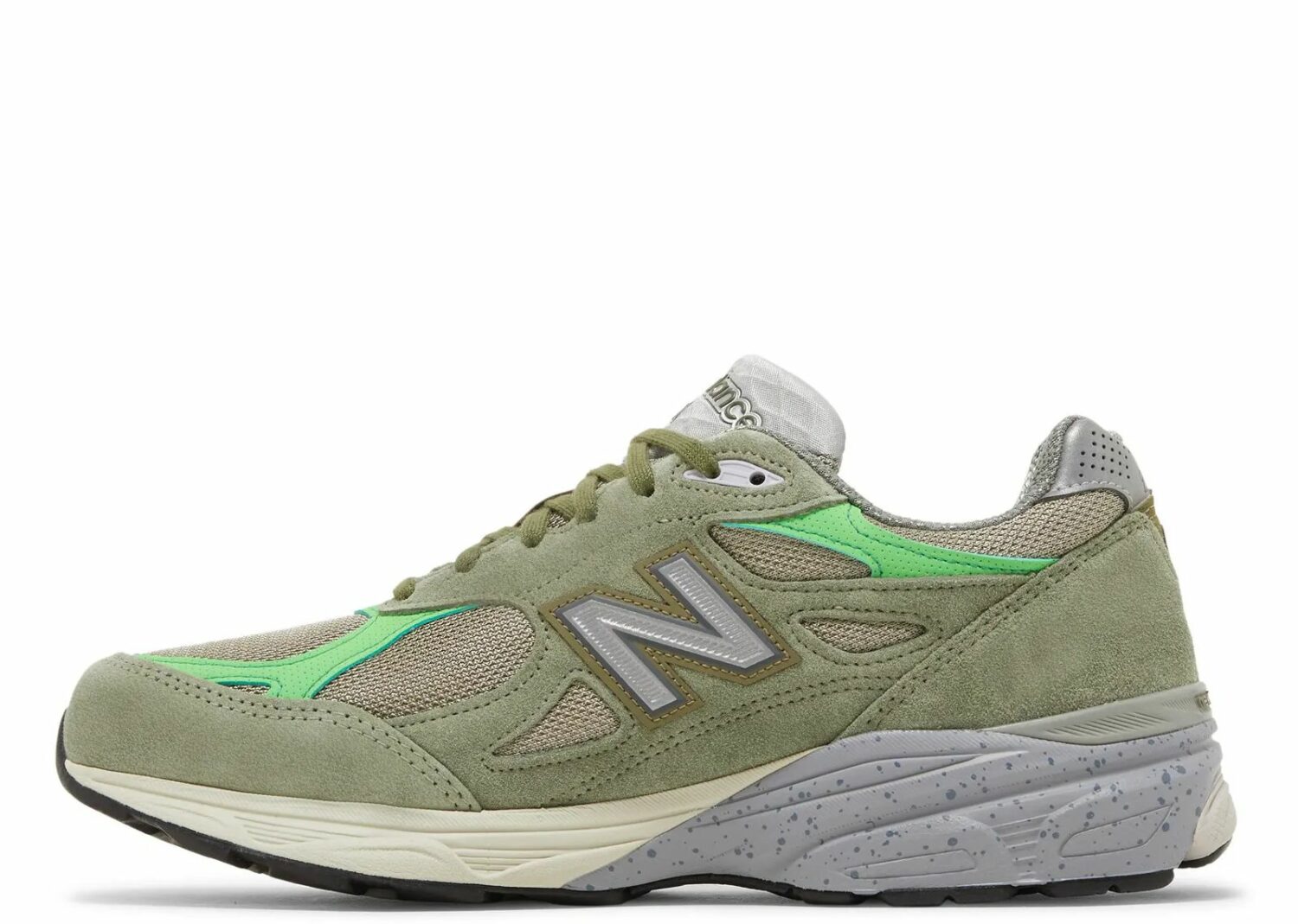 new balance 990v3 miusa patta keep your family close