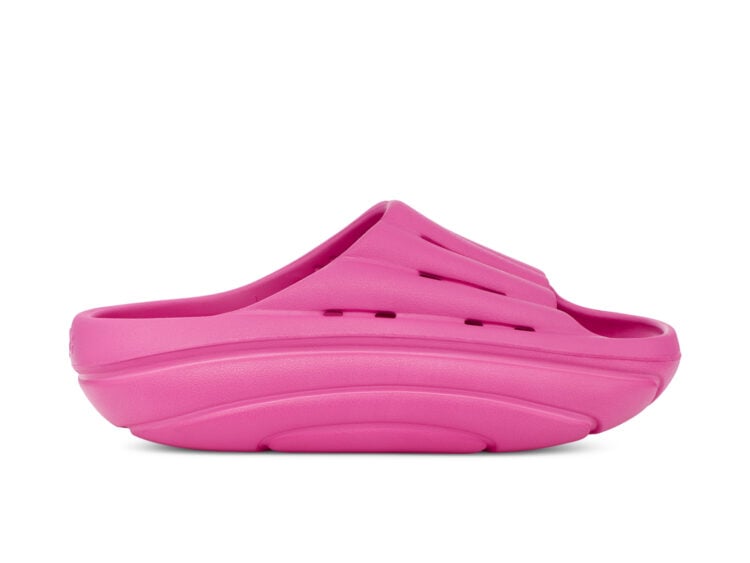 ugg foamo slide dragon fruit