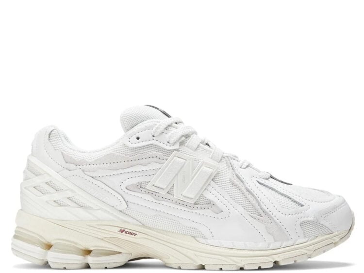 new balance 1906d protection pack white