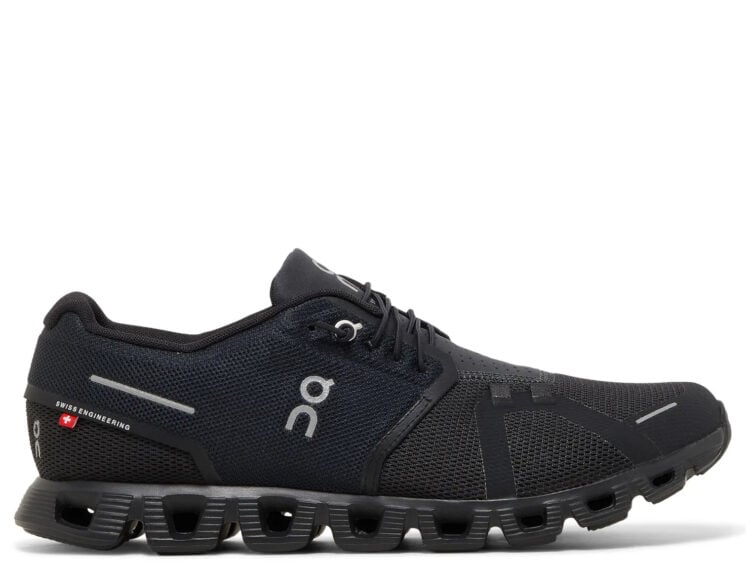 on running cloud 5 all black