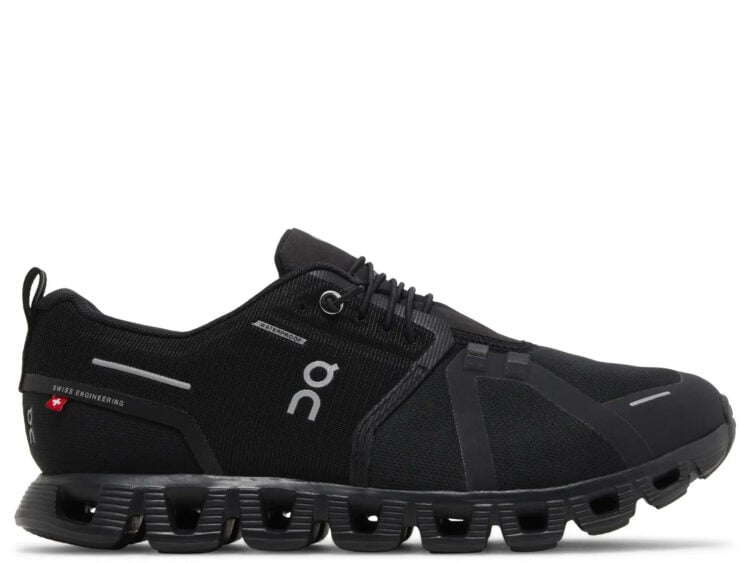 on running cloud 5 waterproof all black (w)
