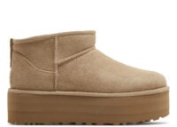 ugg classic ultra mini platform boot sand (w)