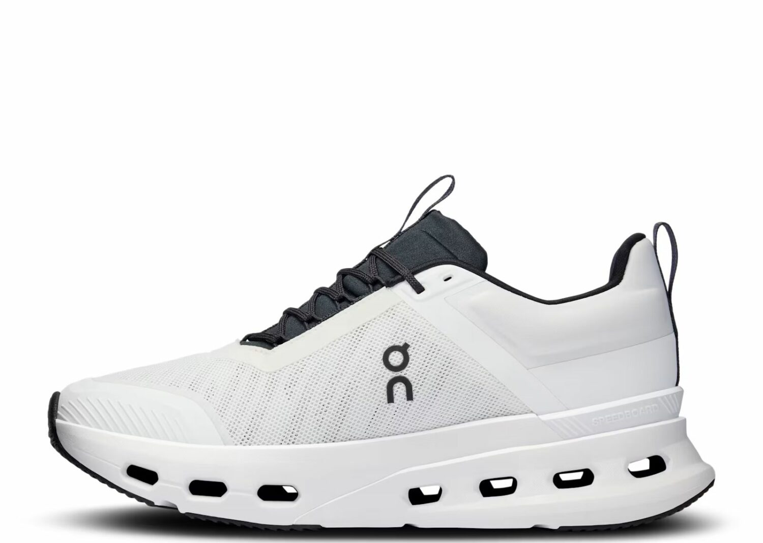 on running cloudnova x white black (w)