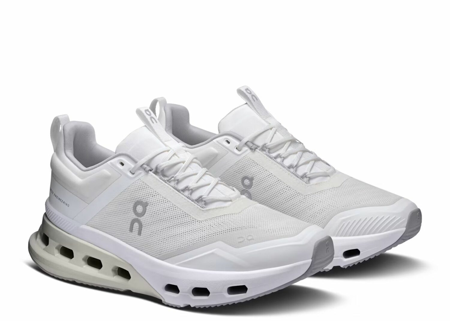 on running cloudnova x white glacier (w)