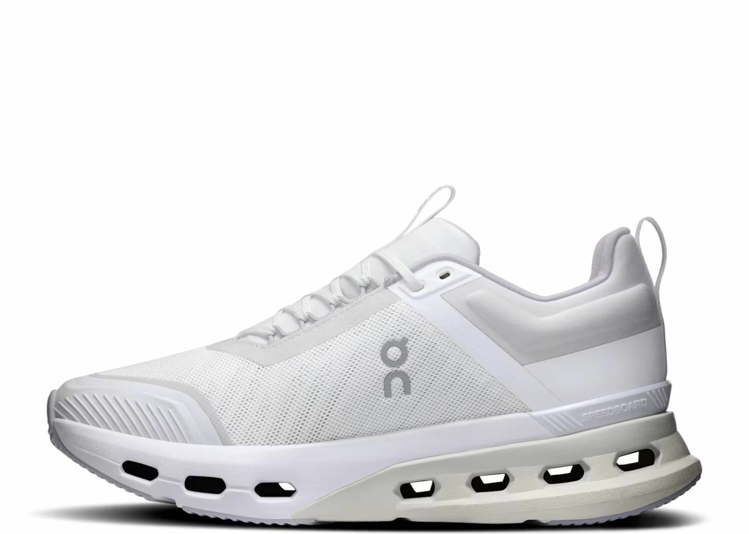 on running cloudnova x white glacier (w)