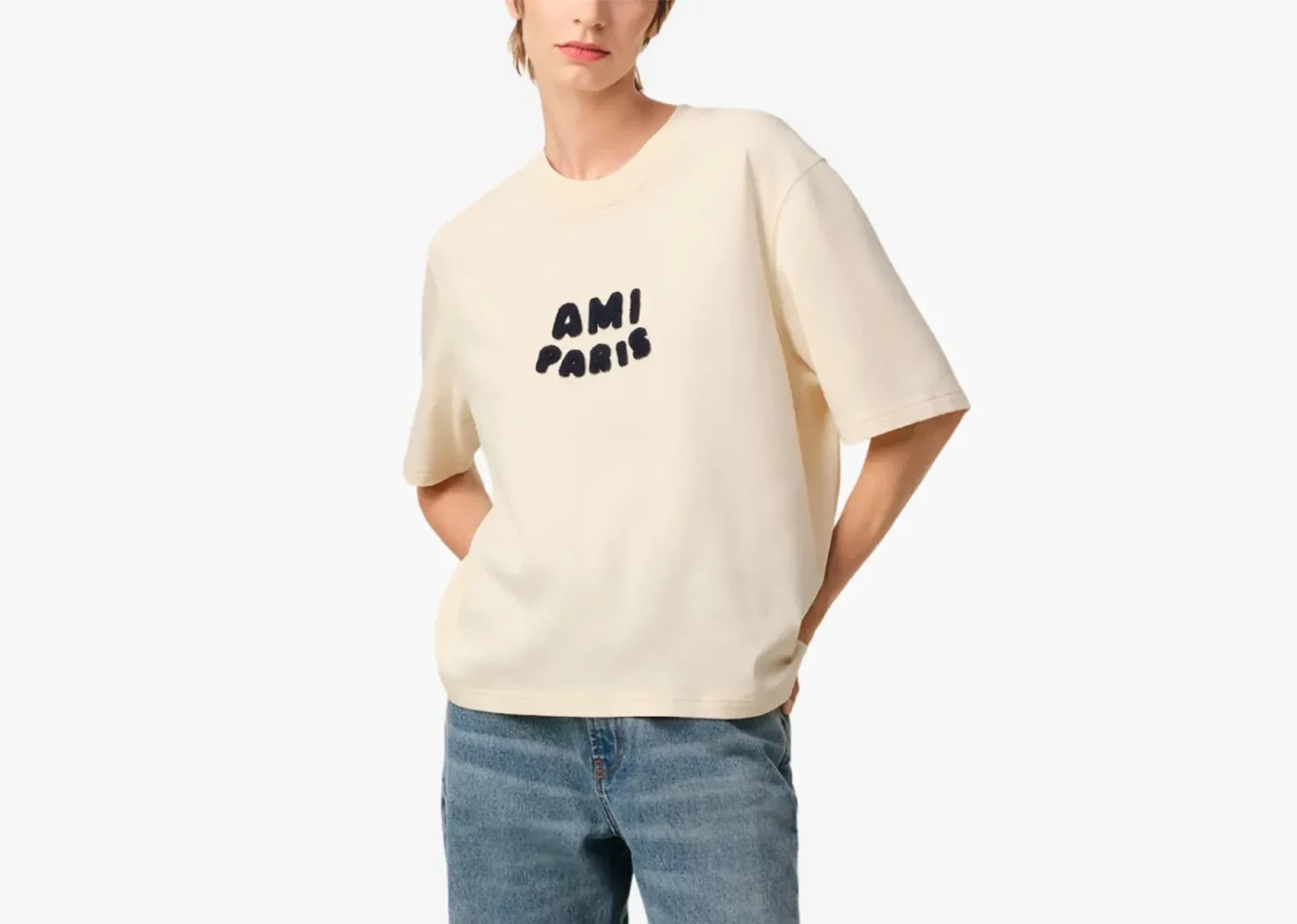 ami paris logo patch t shirt light beige3