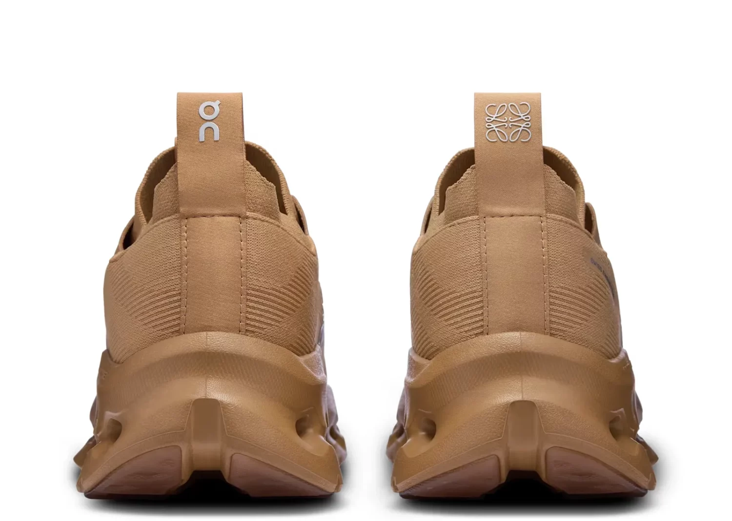 on running cloudtilt loewe dark sand (w)