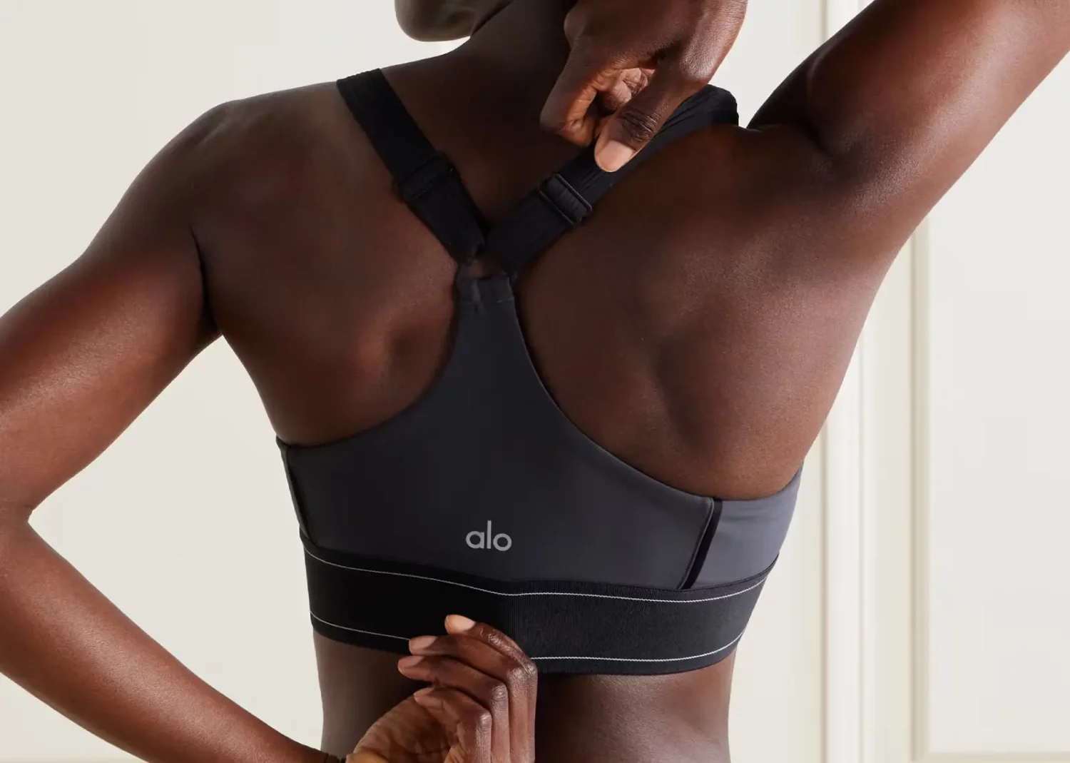 alo yoga airlift suit up sports bra anthracite black