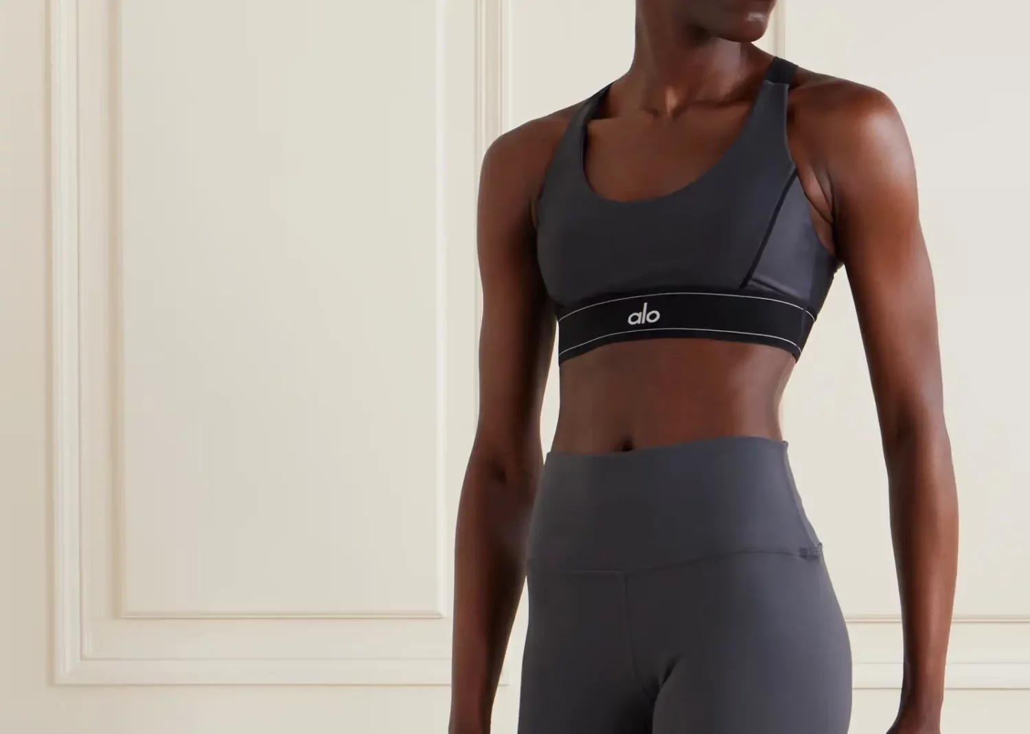 alo yoga airlift suit up sports bra anthracite black