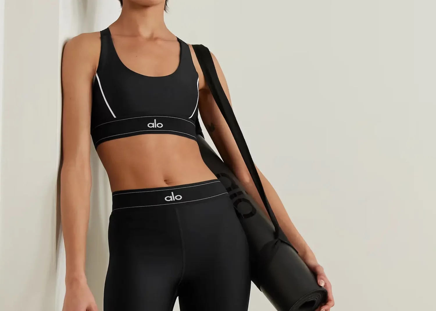 alo yoga airlift suit up sports bra black white