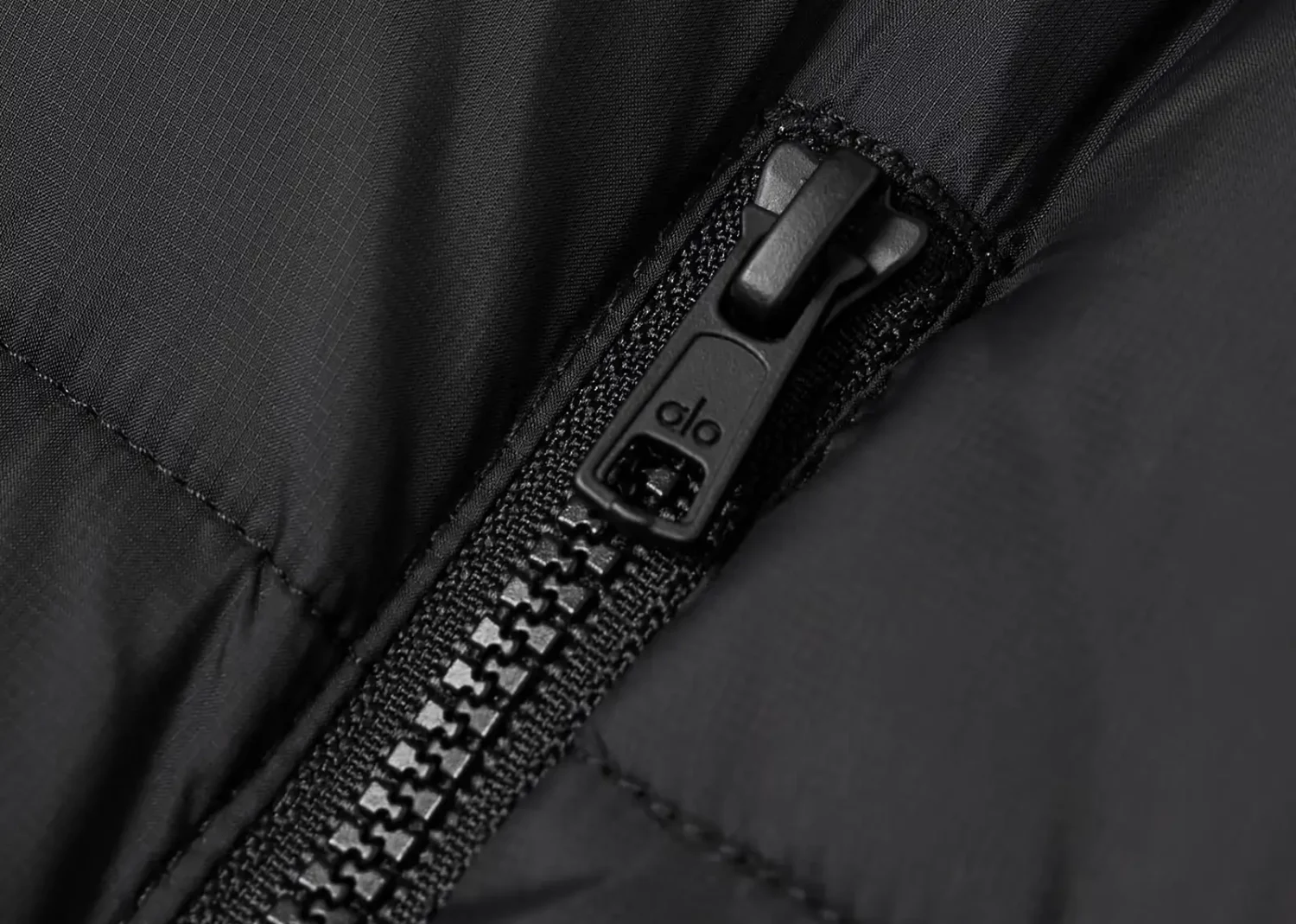 alo yoga aspen love hooded quilted padded ripstop jacket black