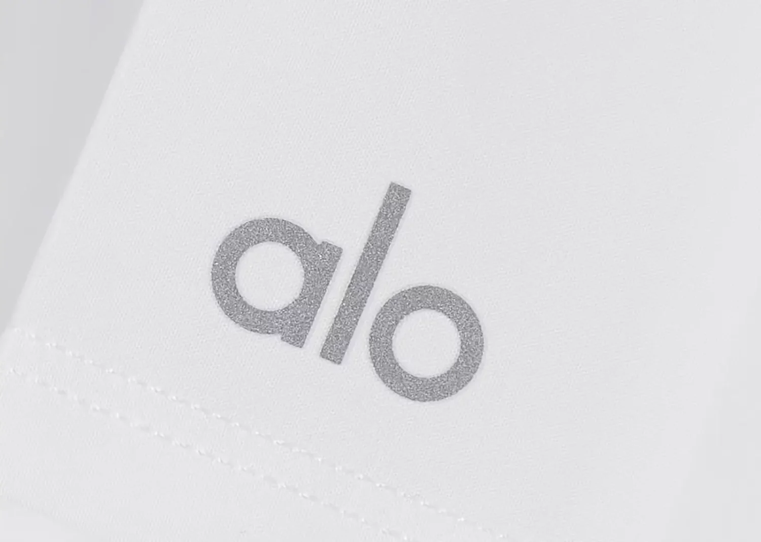 alo yoga varsity pleated tennis skirt white