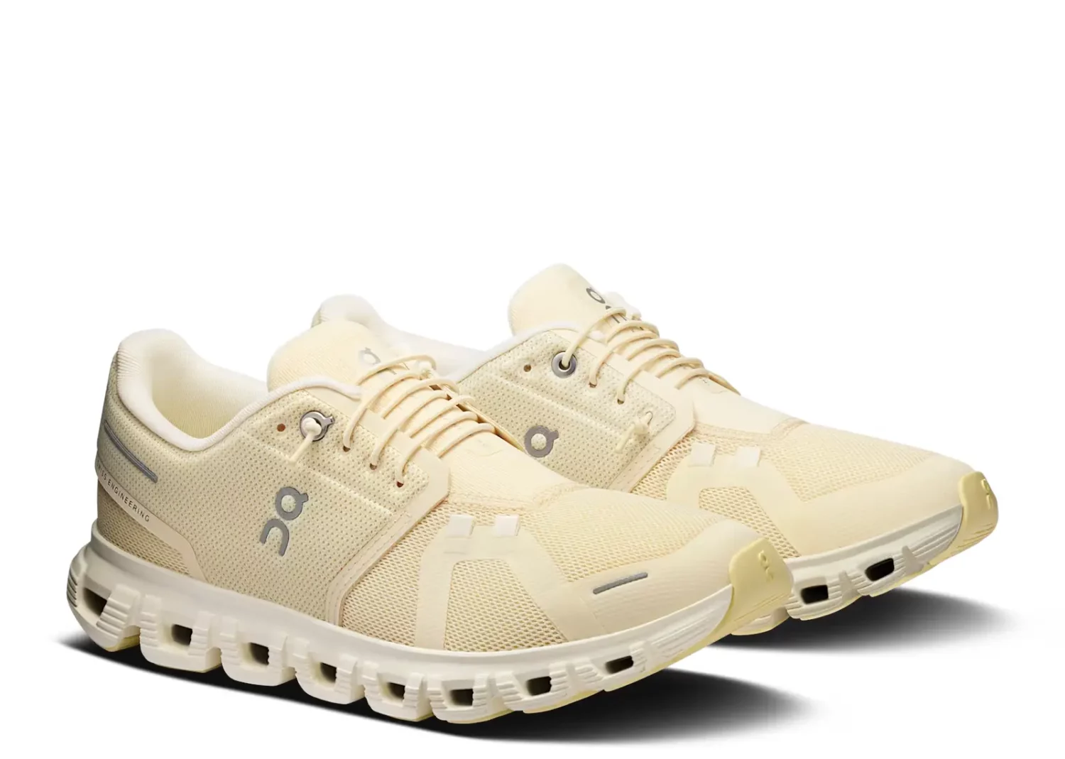on running cloud 6 castor ivory w2