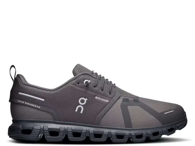 on running cloud 6 waterproof thorn black