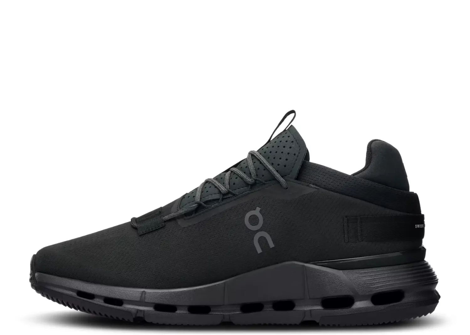 on running cloudnova 2 all black w4