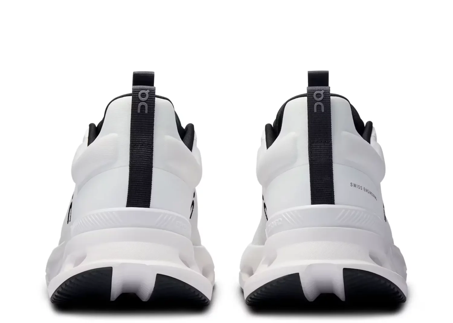 on running cloudnova x white black3